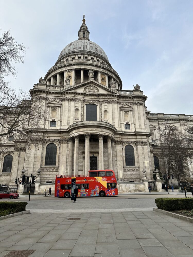 Cosa vedere a Londra per la prima volta: 15 luoghi imperdibili nel 2026